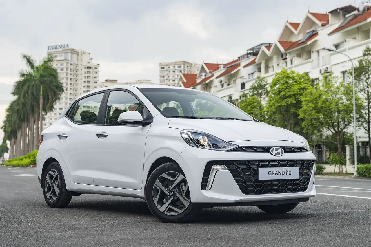 Thuê xe tự lái Trà Vinh Hyundai i10 giá rẻ